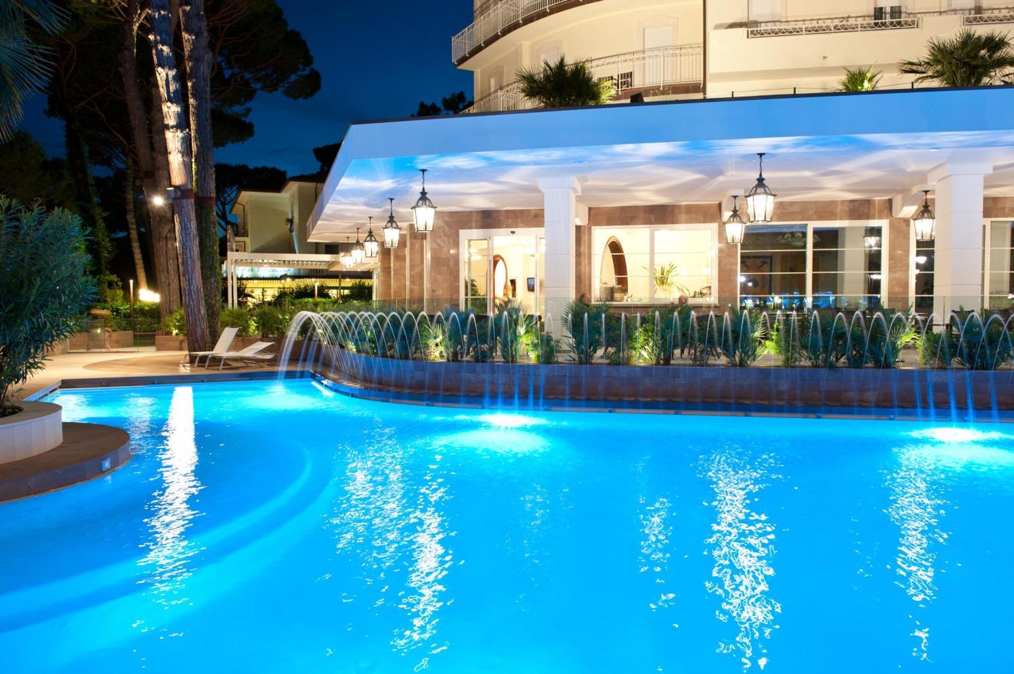 Hotel Belvedere Milano Marittima Esterno foto