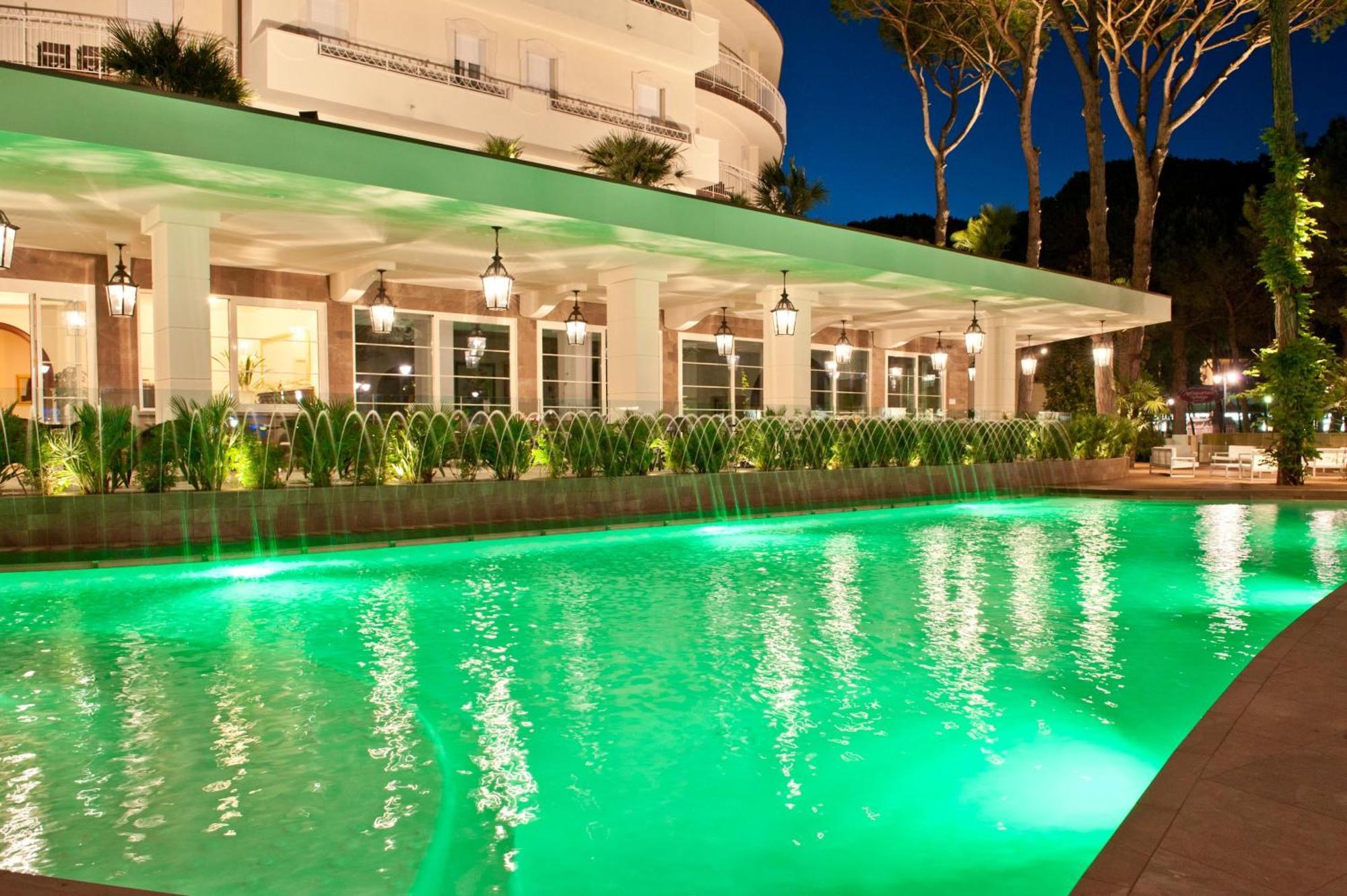 Hotel Belvedere Milano Marittima Esterno foto