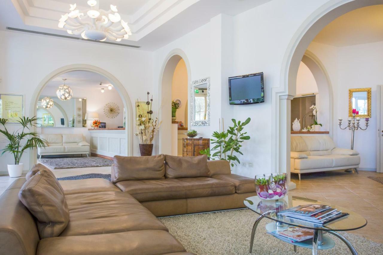Hotel Belvedere Milano Marittima Esterno foto